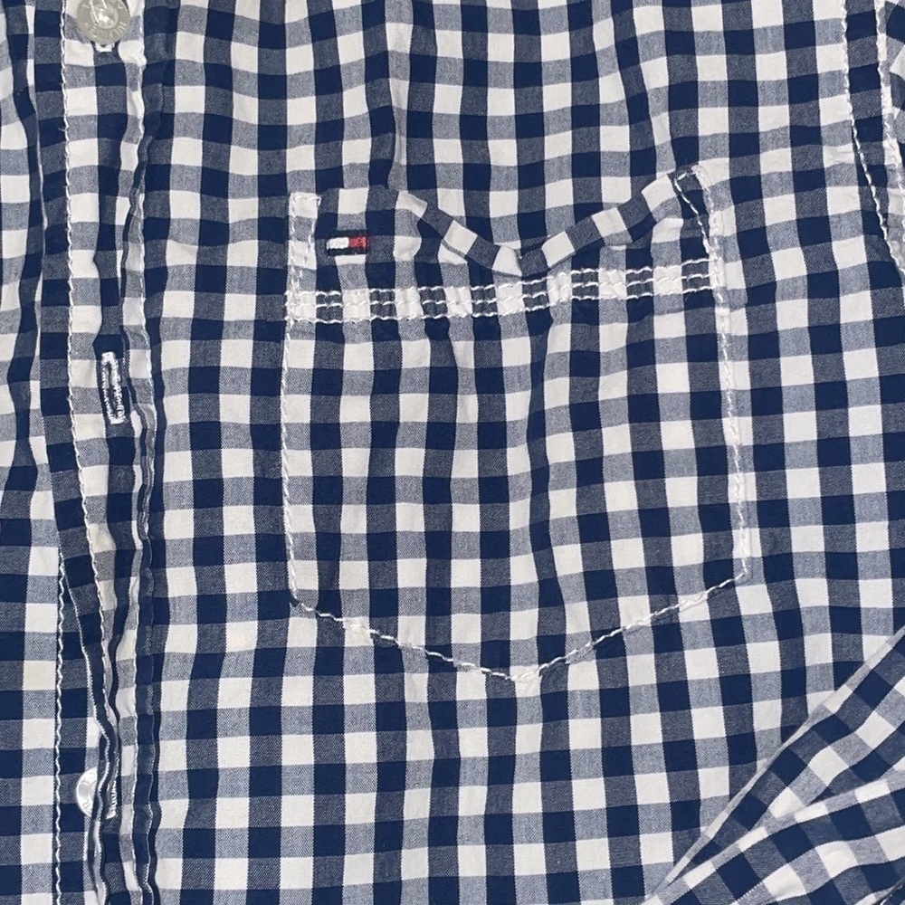 Tommy 8/10 - Picture 2 of 3